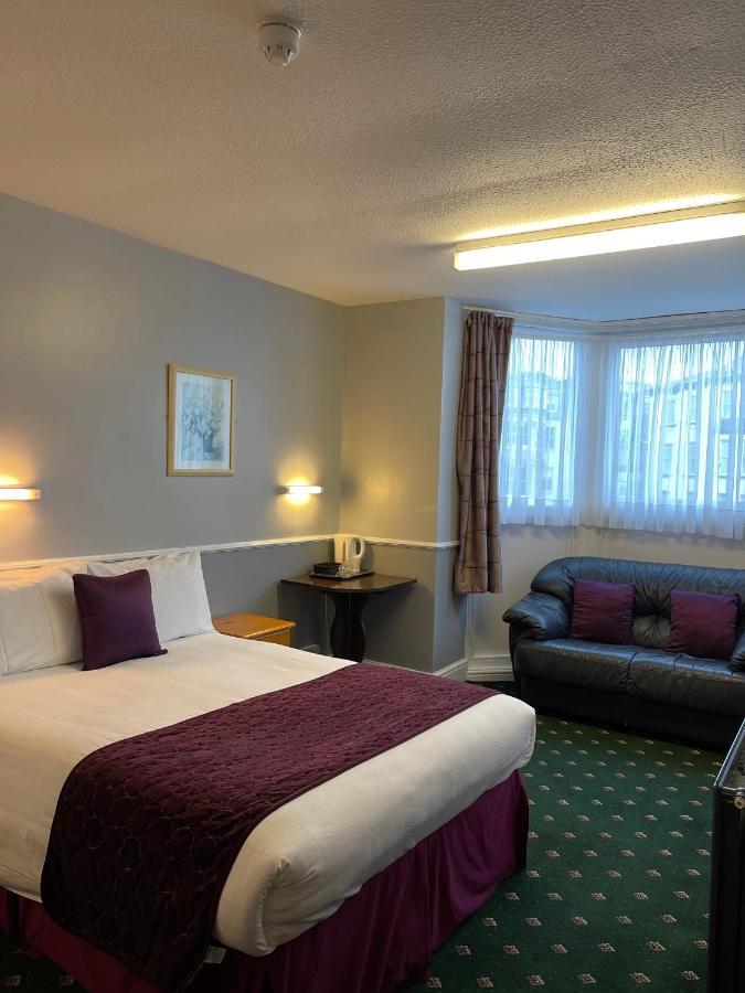 Palm Court B&B Ilfracombe Exteriér fotografie