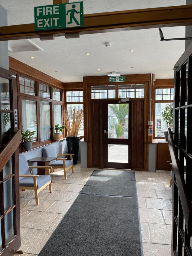 Palm Court B&B Ilfracombe Exteriér fotografie